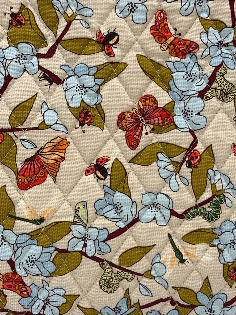 Vera Bradley Abuzz Ladybug Dragon Fly Butterfly Floral Essential Lunch Tote Bag
